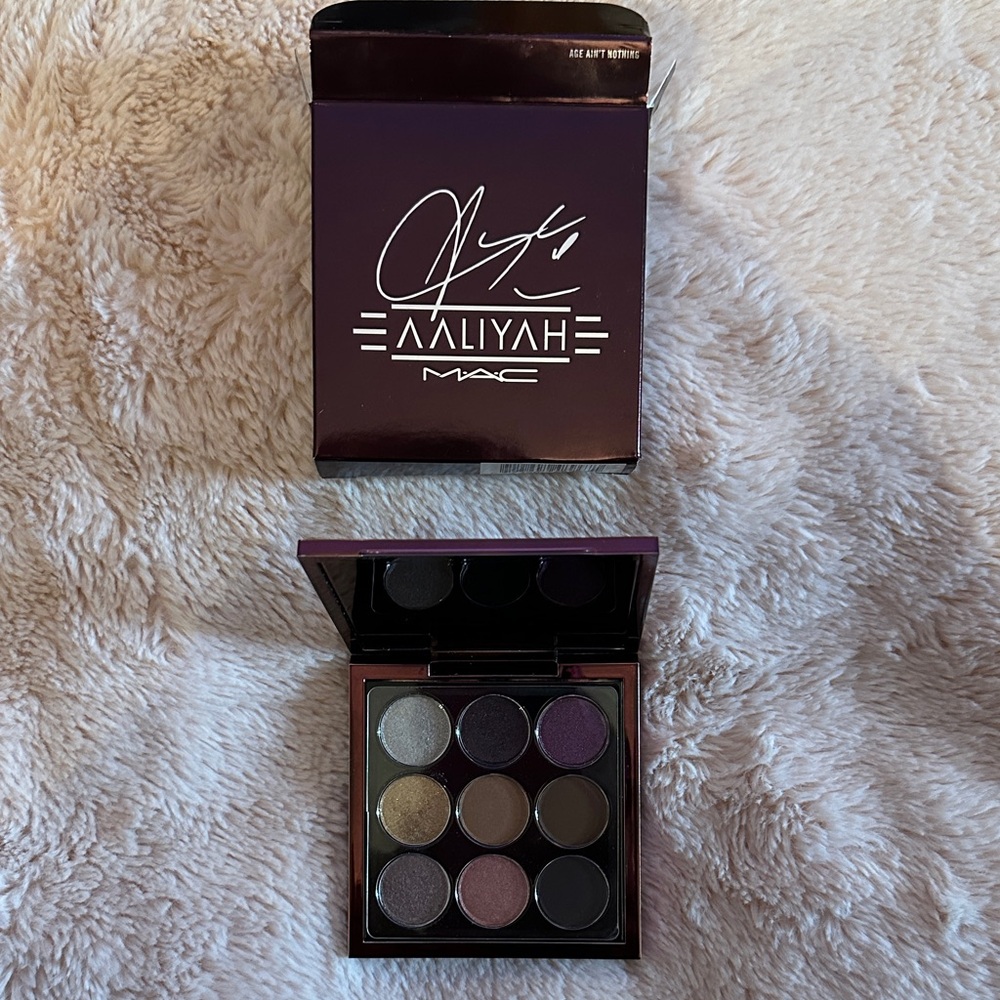 MAC Cosmetics Aaliyah Eyeshadow Palette - Rich Hues. Limited Edition